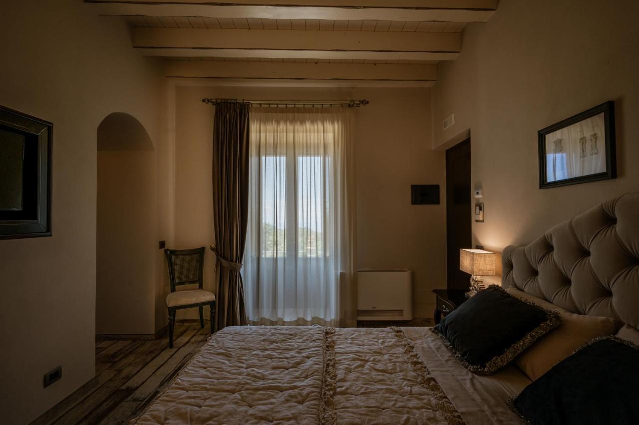 Donna Carolina Luxury Rooms Cefalu Exterior photo