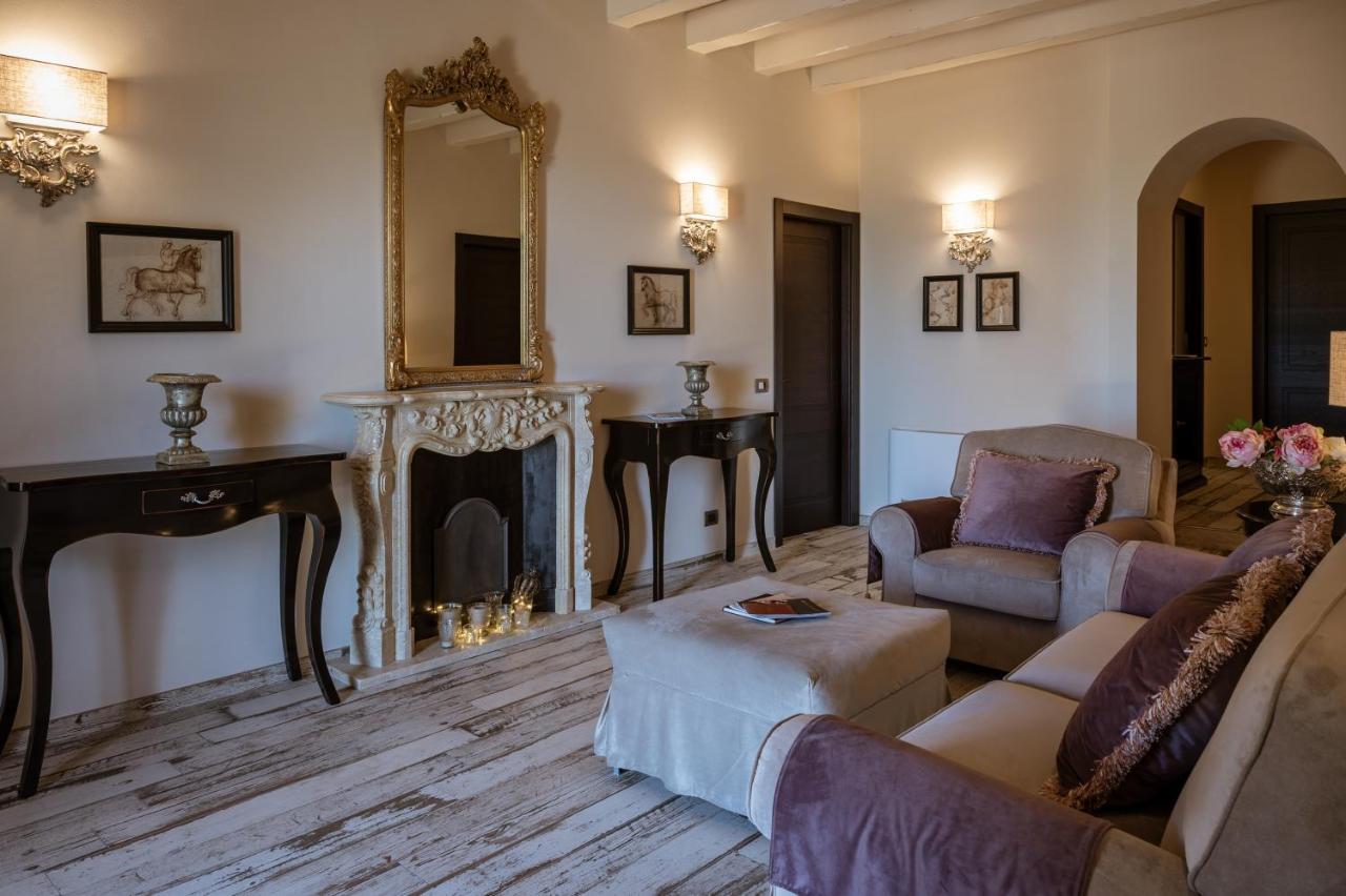 Donna Carolina Luxury Rooms Cefalu Exterior photo